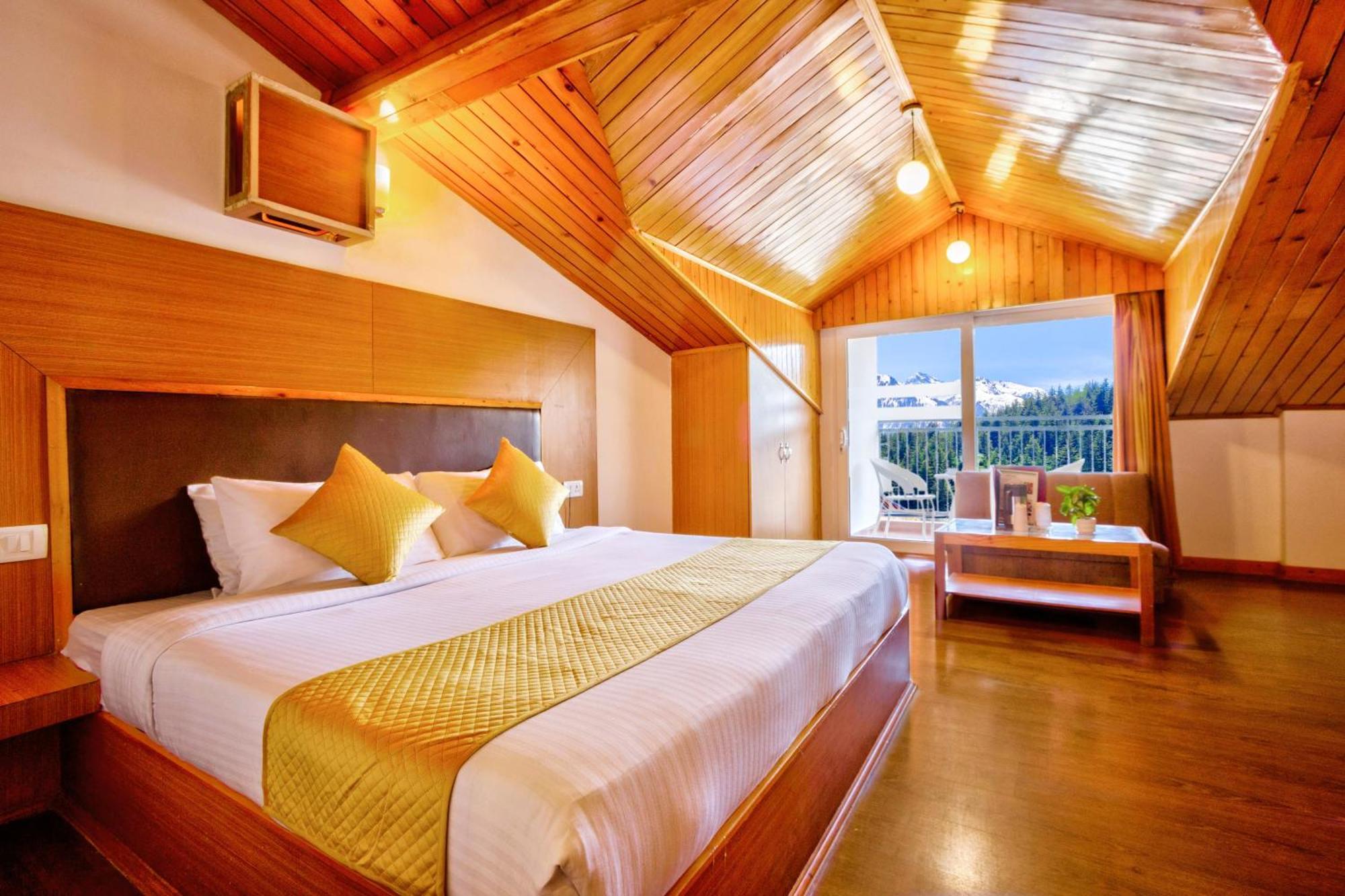 โฮเต็ล กรีนฟิลด์ส Hotel มะนาลี ภายนอก รูปภาพ