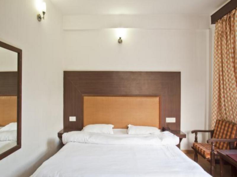 โฮเต็ล กรีนฟิลด์ส Hotel มะนาลี ภายนอก รูปภาพ